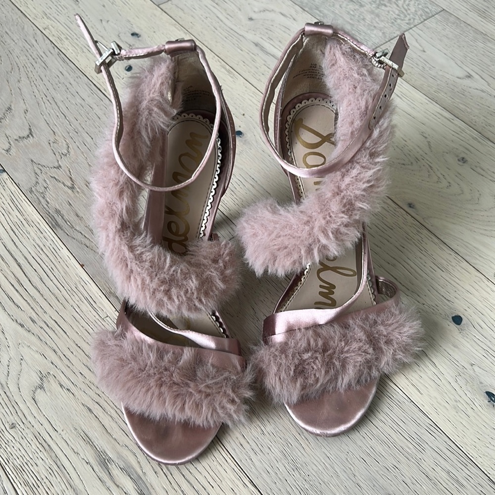 Rose gold silk and faux fur pumps